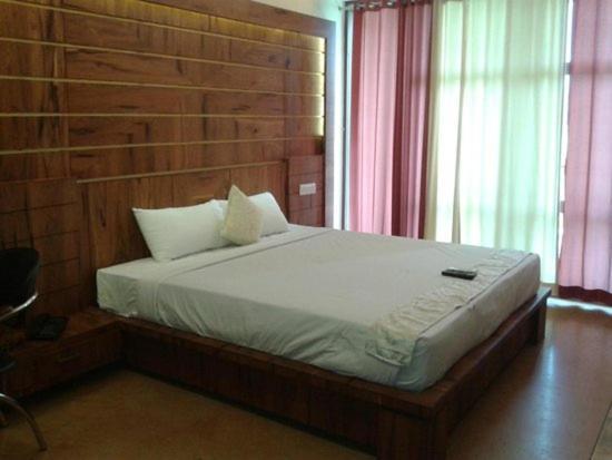 Mak Hotel Bangalore Ngoại thất bức ảnh
