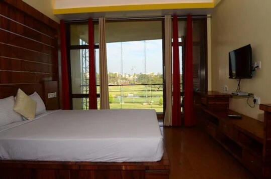 Mak Hotel Bangalore Ngoại thất bức ảnh